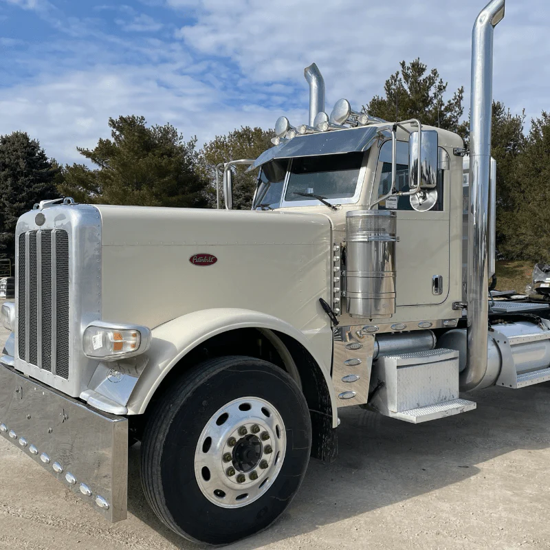 Stock Peterbilt 389 Replacement Front Fender Set