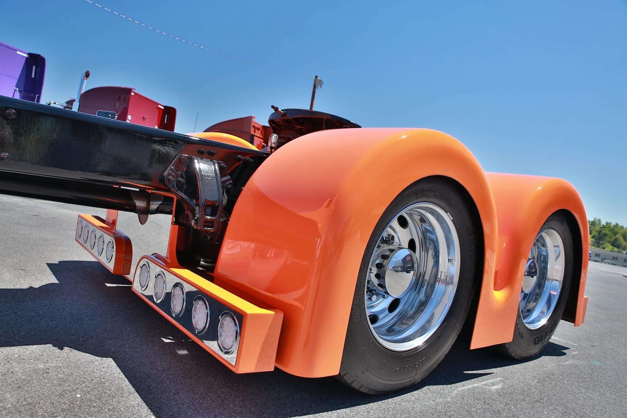 Project Two Double Hump Rear Fender Set - Thumbnail 2