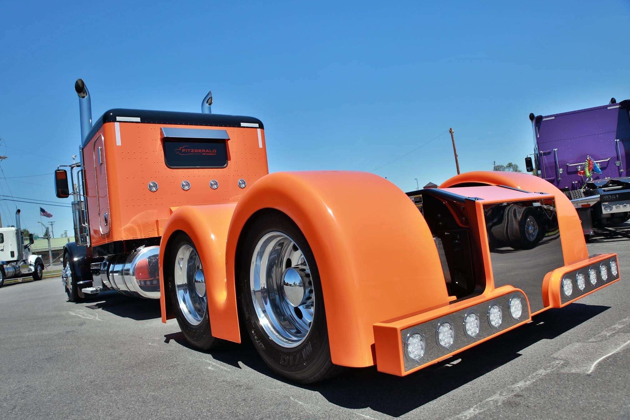 Project Two Double Hump Rear Fender Set - Thumbnail 3