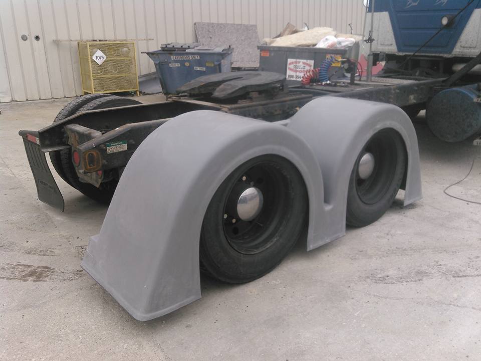 Conventional Double Hump Rear Fender Set - Thumbnail 4