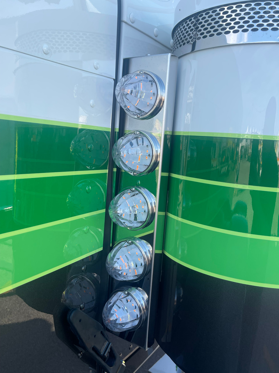 Peterbilt Air Cleaner Light Panels - Front Side