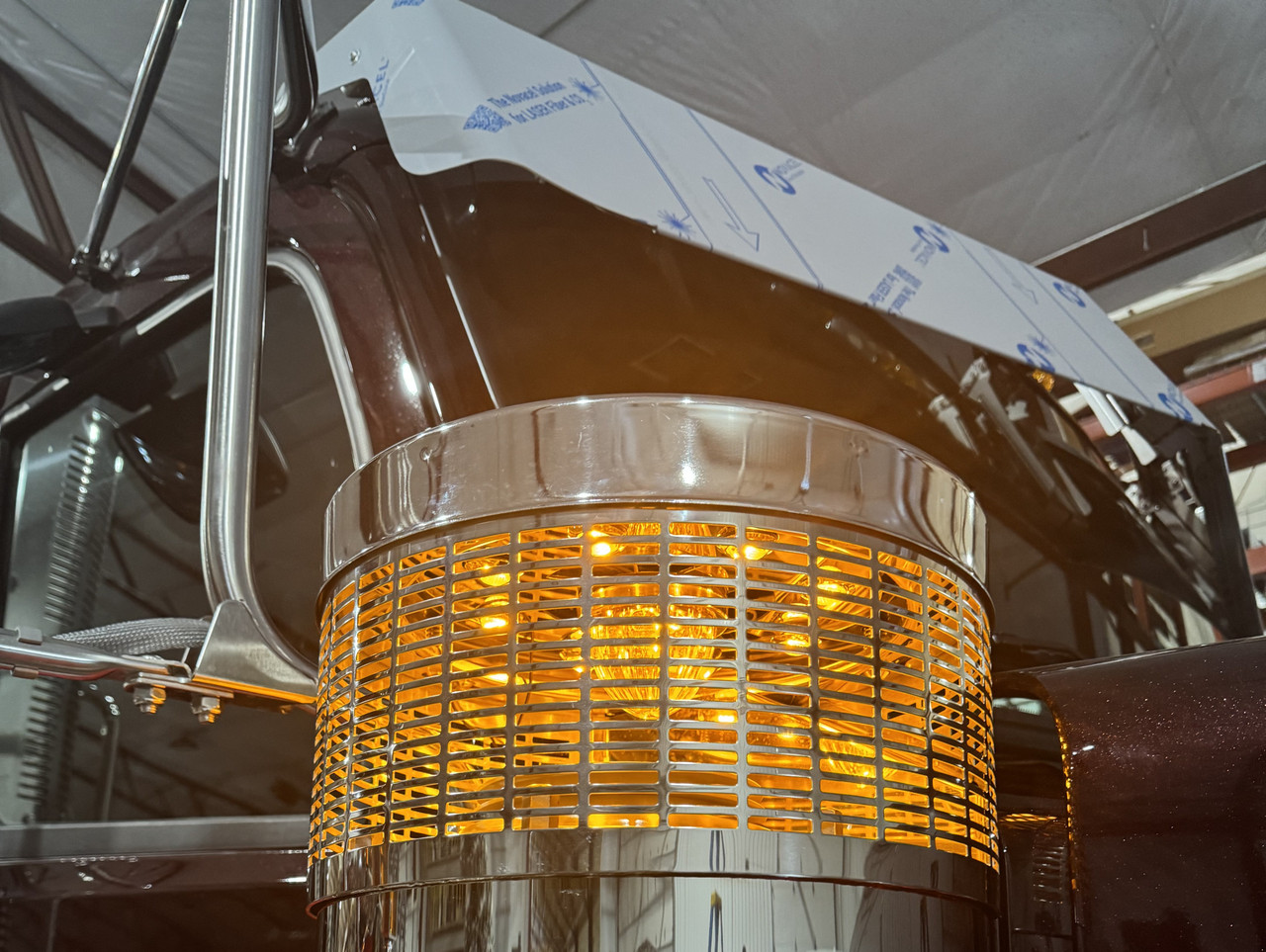 Peterbilt 389 & 589 Top Screen Light Brackets for 15" Donaldson Air Cleaner - (1) Watermelon Light Configuration - Thumbnail 4