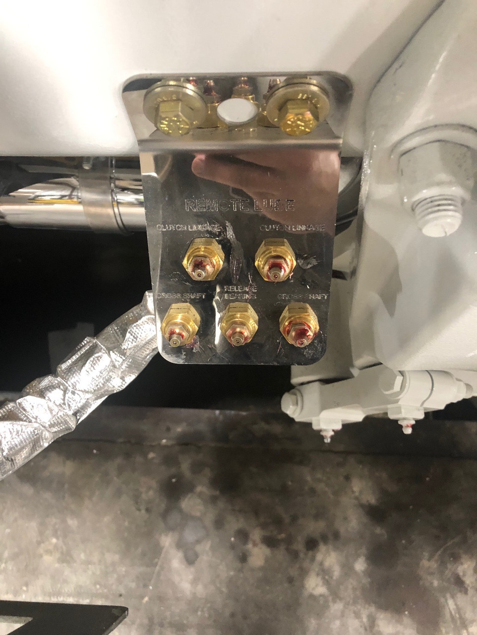 Peterbilt Remote Lube Mount Bracket - Thumbnail 2