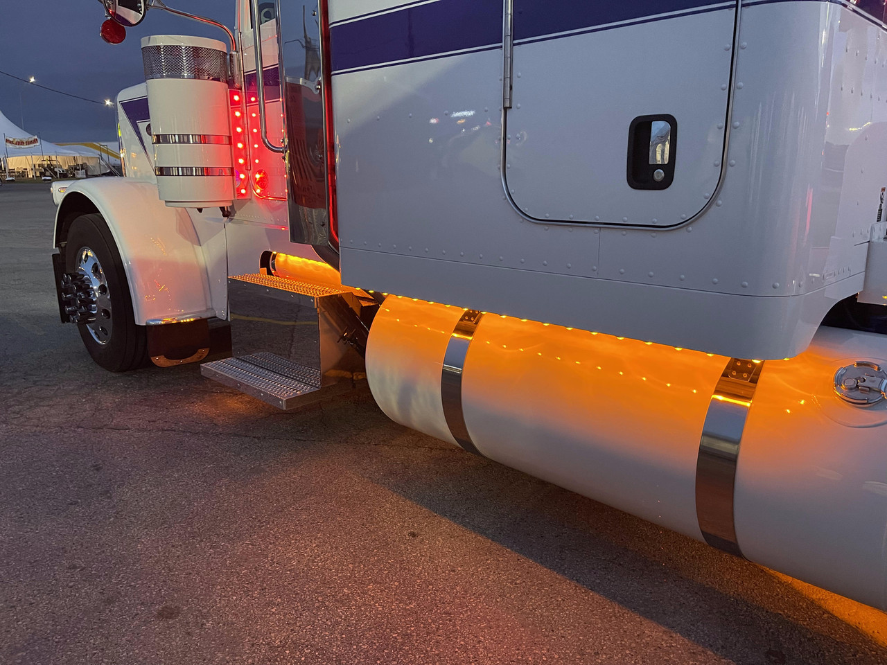 Peterbilt Sleeper Panels - Full Wrap - Stock Exhaust - 63"/72" Sleeper - No Light Kit Included - 4-1/2" Drop - Thumbnail 5