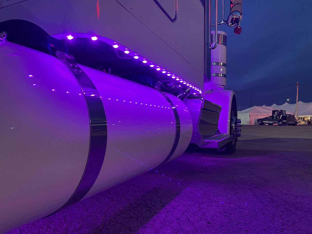 Peterbilt Sleeper Panels - Full Wrap - Aftermarket Exhaust - 36"/44" Sleeper - No Light Kit Included