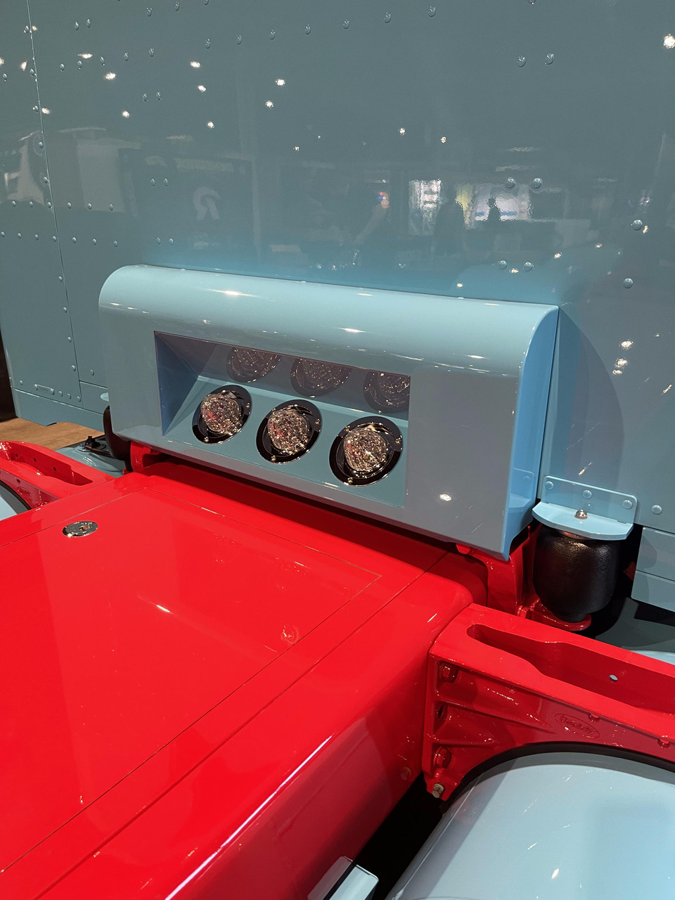 Peterbilt 389 Shock Box Cover - Round Top Design with Center Recessed - 70"/78"