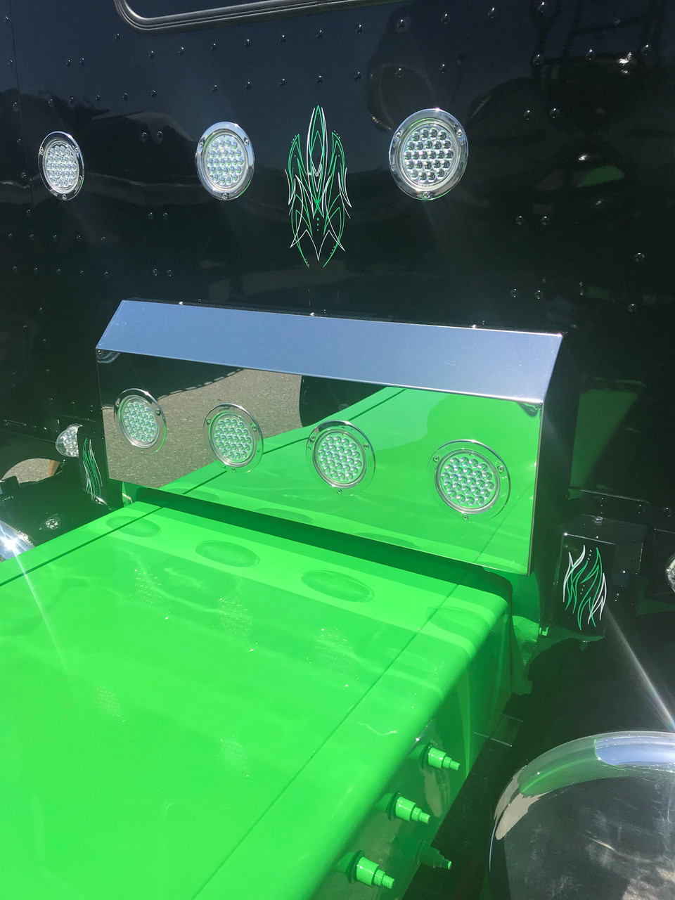 Peterbilt 389 Shock Box Cover - 45 Degree Top Design - Thumbnail 2