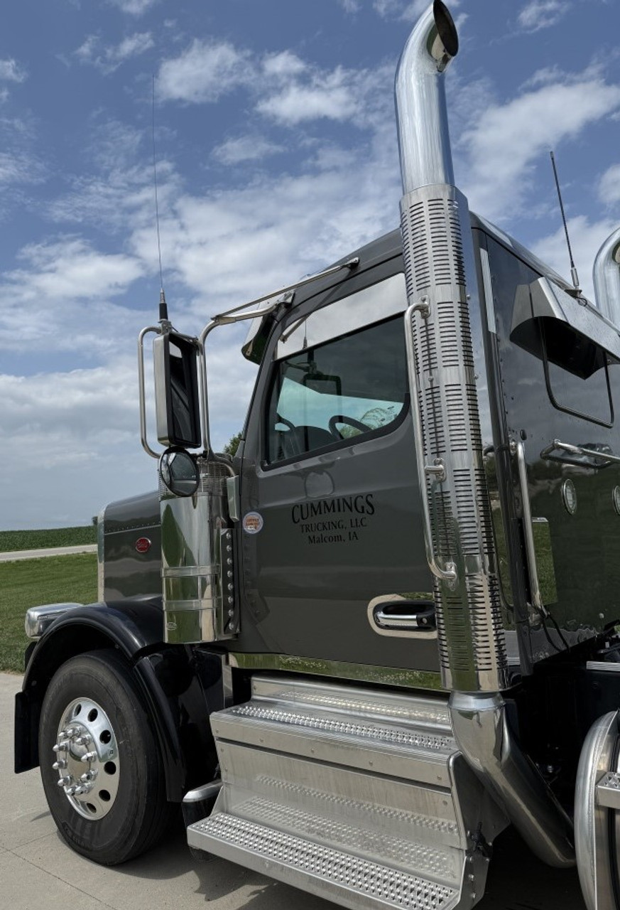 Peterbilt 589 Window Chops - 4"
