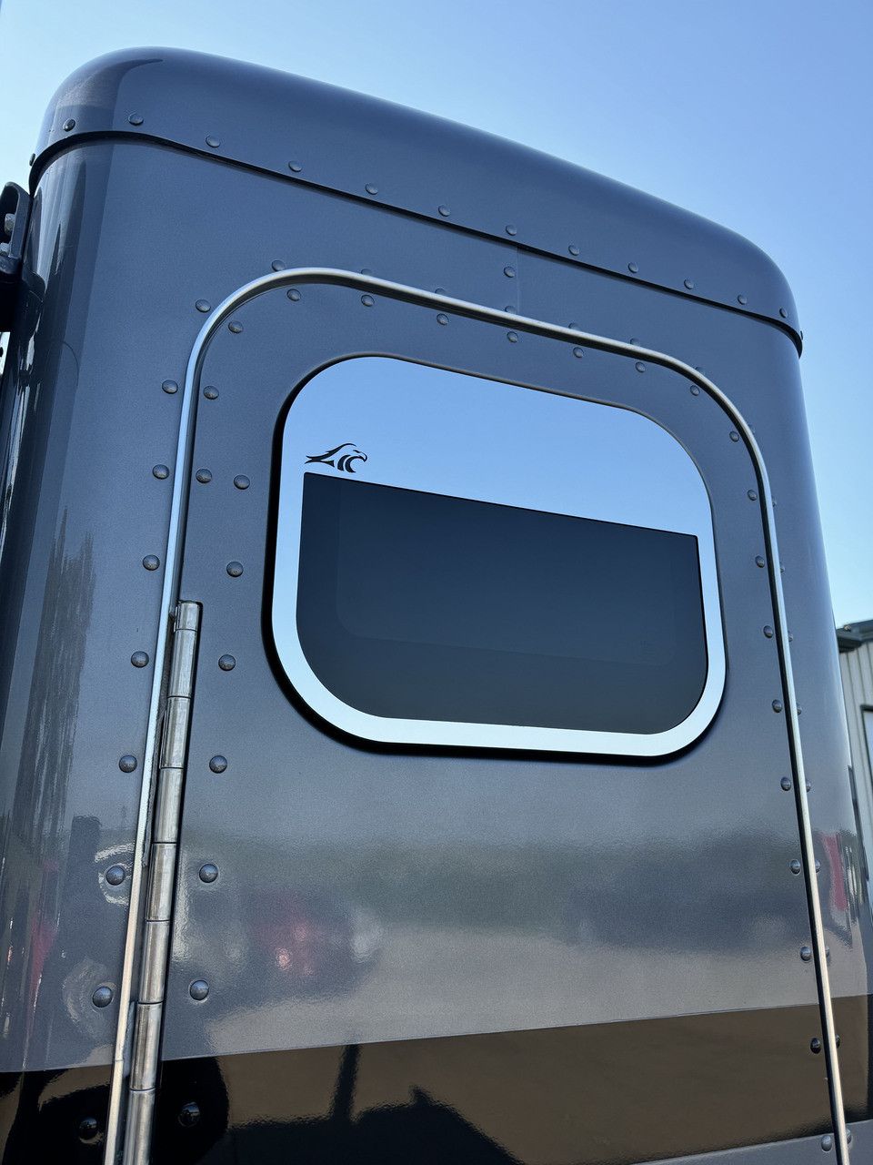 Peterbilt 589 Sleeper Window Trims - Drivers Side - Outside Trim Only