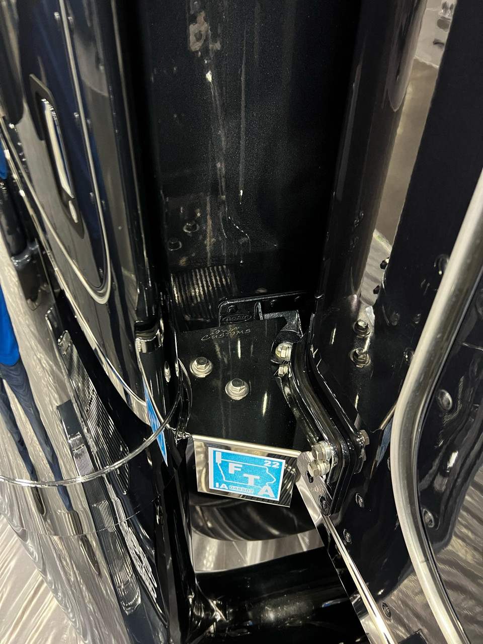 IFTA Brackets for Peterbilt 379, 386, 389 -- Angle Exhaust Clamp Mounted - 2-Permit - Thumbnail 3