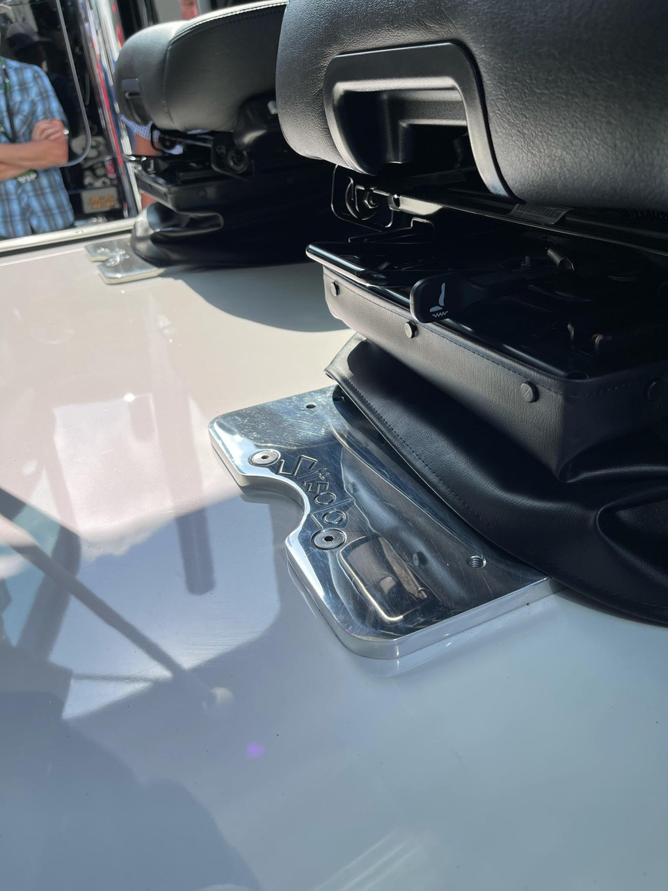 12" Seats Inc. Legacy Lo (Post July 1, 2018 Build Date) Seat Base Adapter - Fits Kenworth W900 - Gloss Black - Thumbnail 6