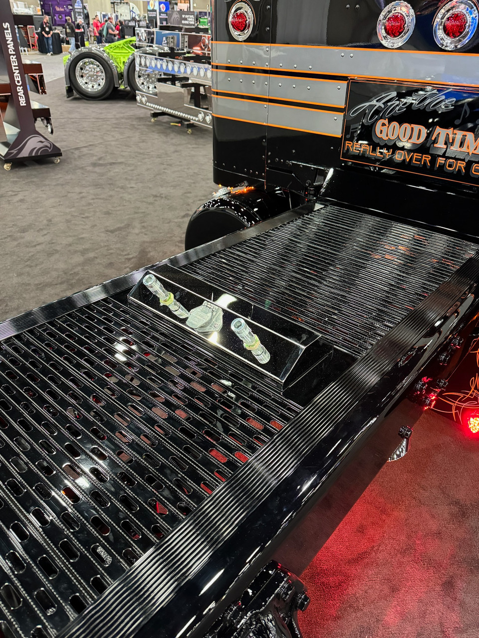 Mini On Top Airline Box - 7 Design