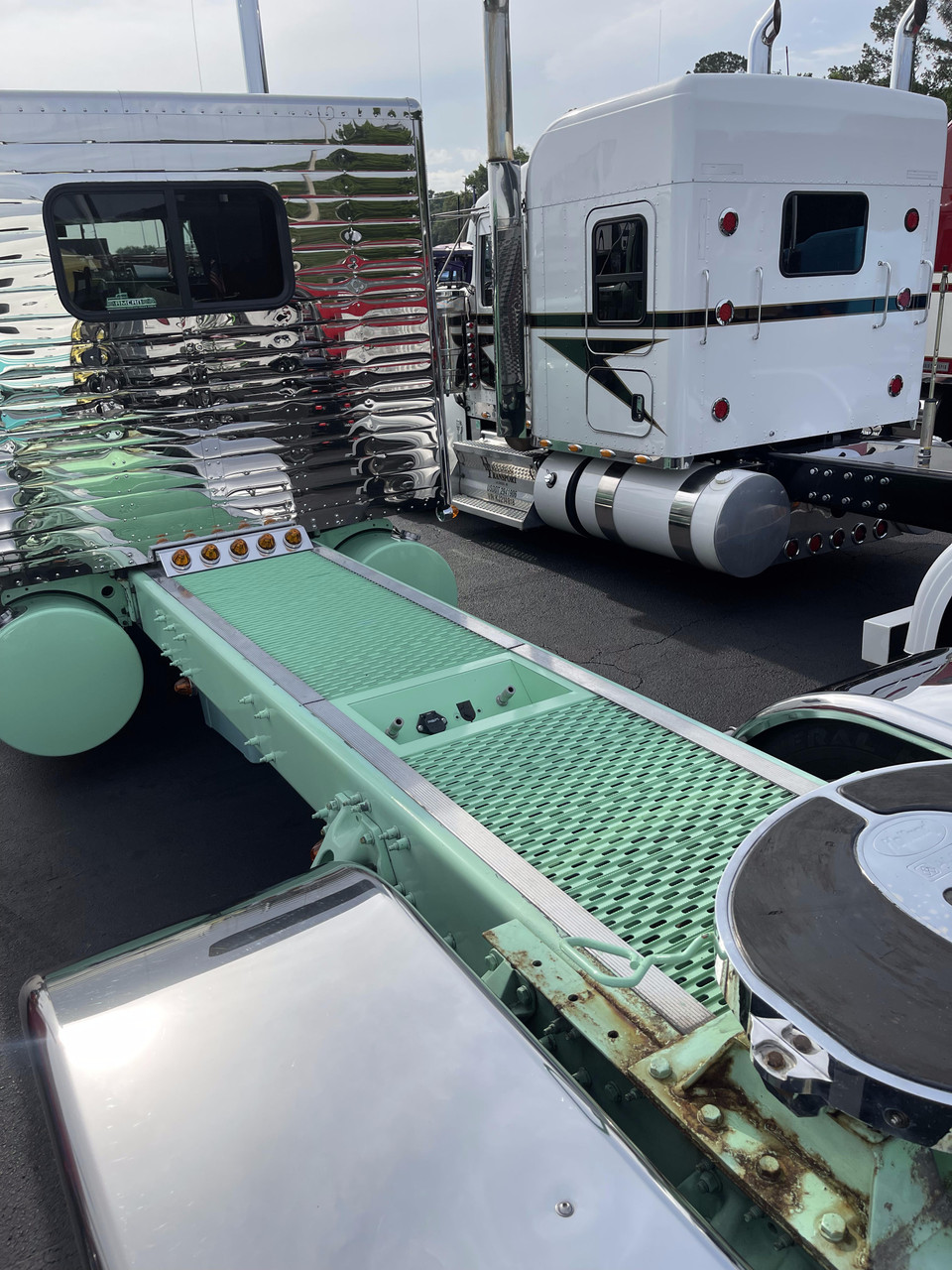 Merritt Dyna Deck System with Slide-In Airline Box