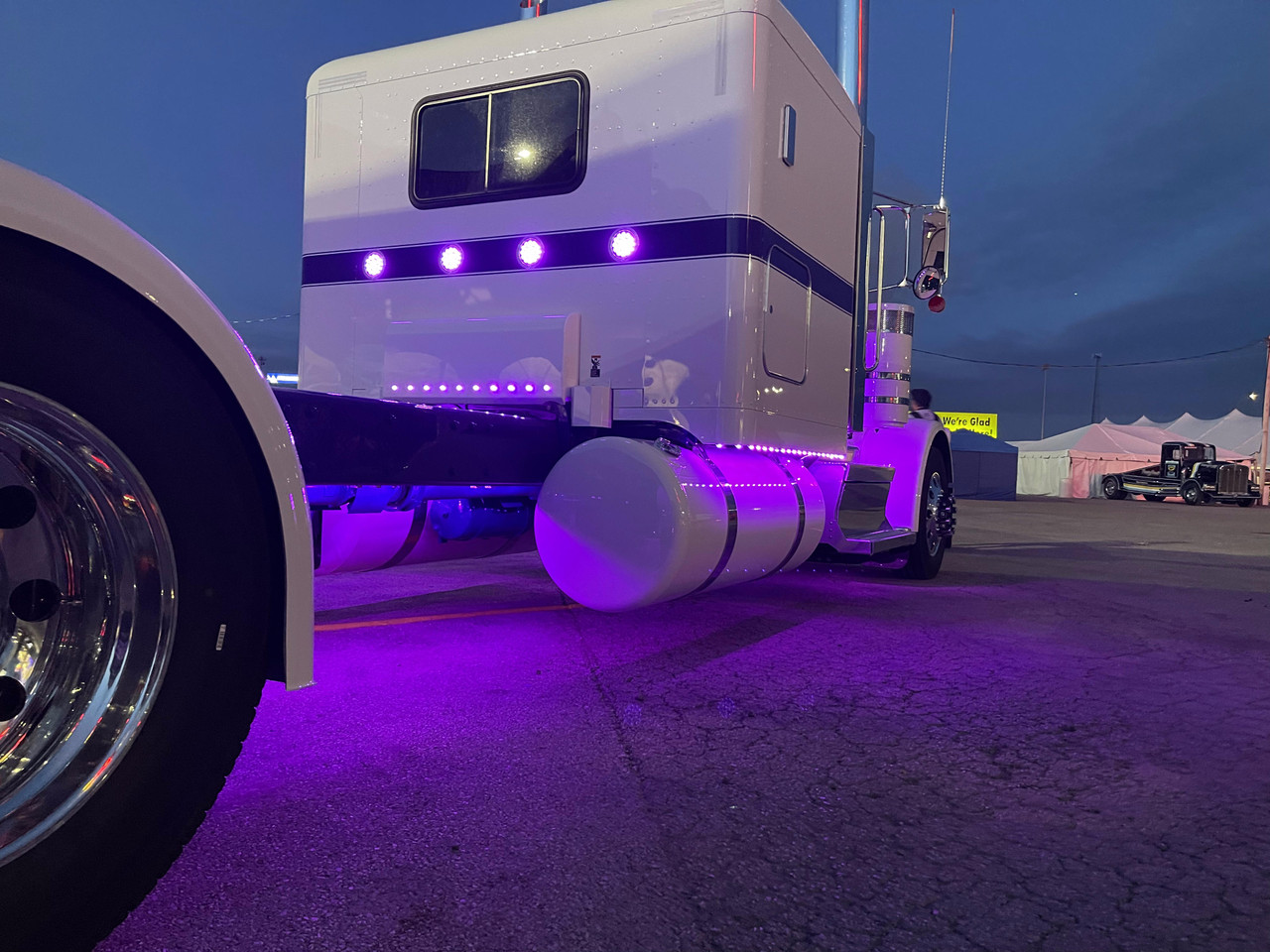 Glow Kit for Single Frame Installation - Light Kit Included - 16ft Total - 8ft Glow Kit System Each Side of Vehicle - Thumbnail 6