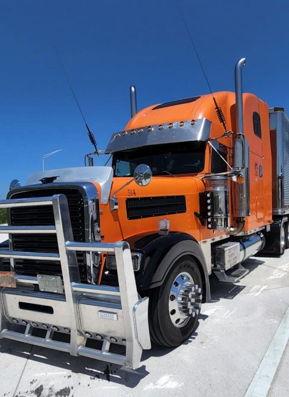 Freightliner Classic XL - Thumbnail 3