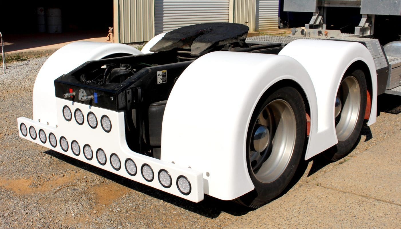 T-Bar Fiberglass Rear Bumper - Thumbnail 5