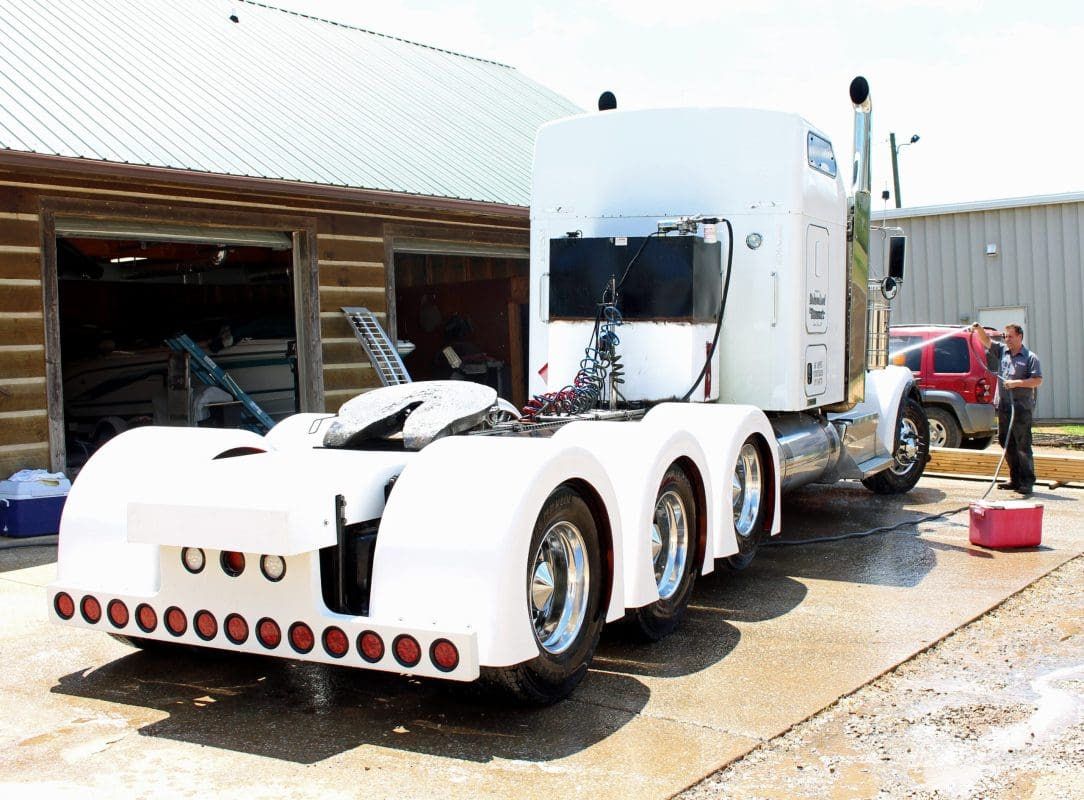 T-Bar Fiberglass Rear Bumper - Thumbnail 6