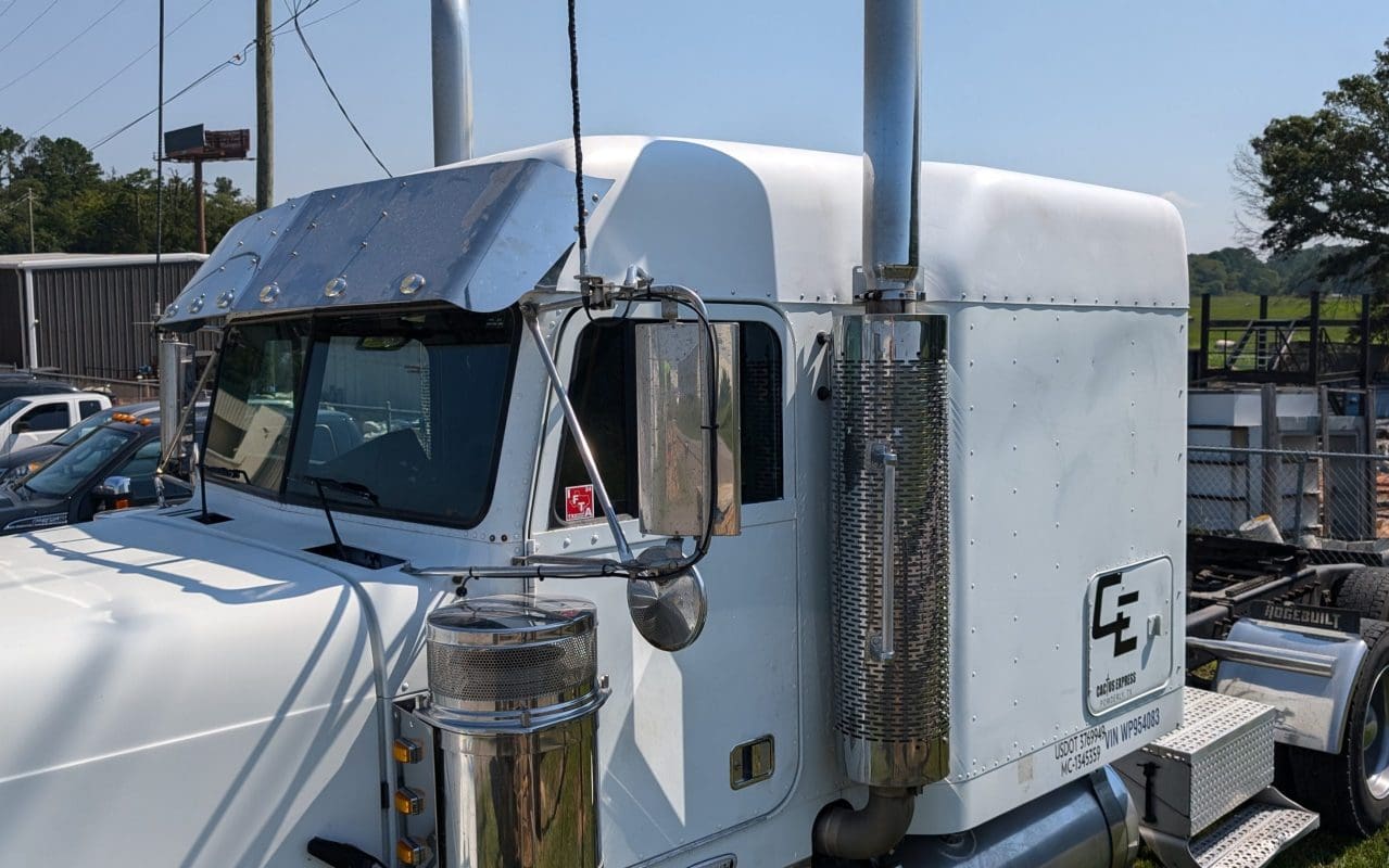Freightliner Mid Roof Conversion with Built-in Liner 70″ - Thumbnail 3