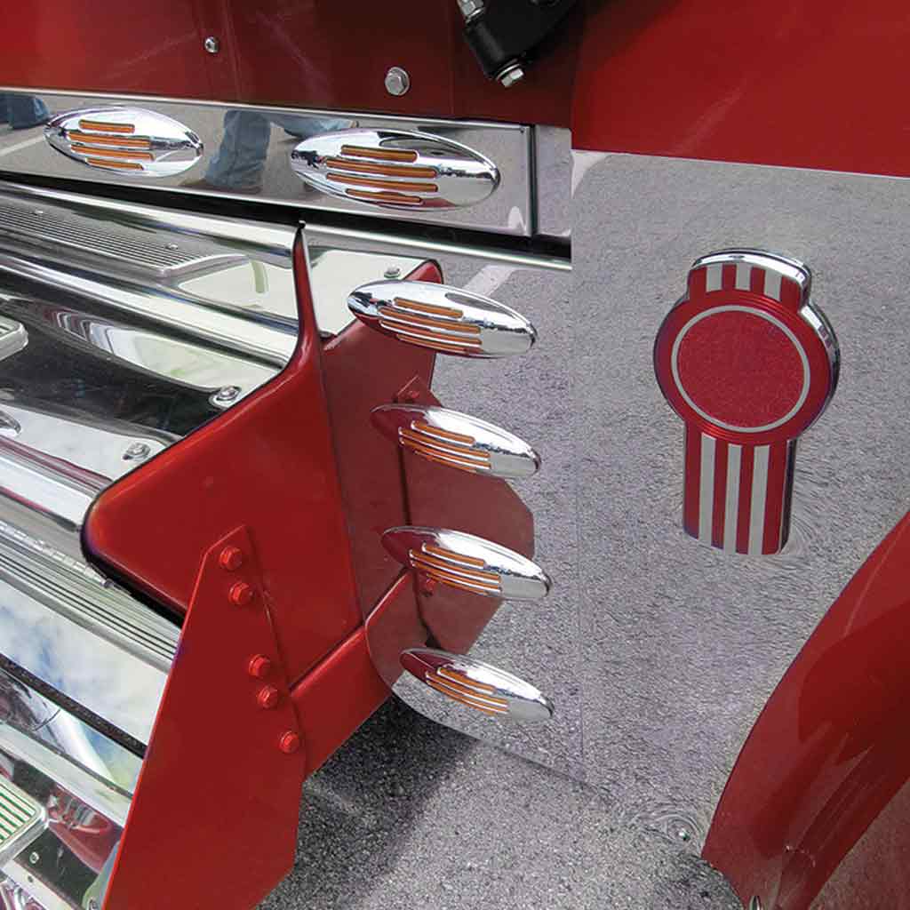 KW. W900L Hood/Battery Box Filler Panels (1997-2010) - 8 x Slotted Holes