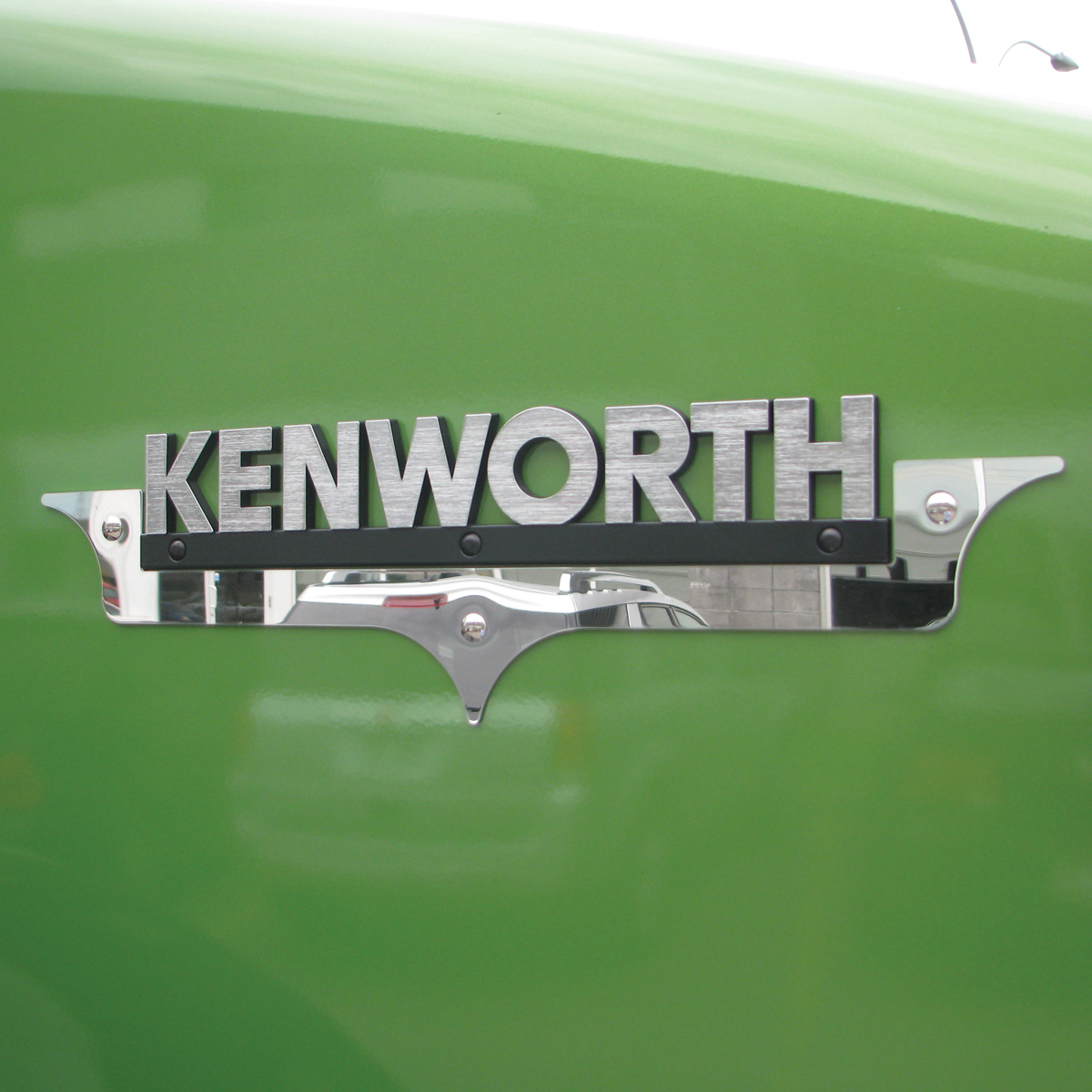 KW. Hood Emblems (All Years) - Plain