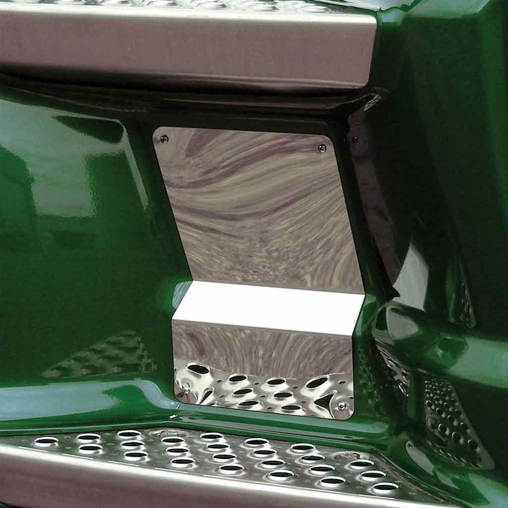 KW. T680/T660/T700 Back Step Trims (2007-2016) - Lower Panels