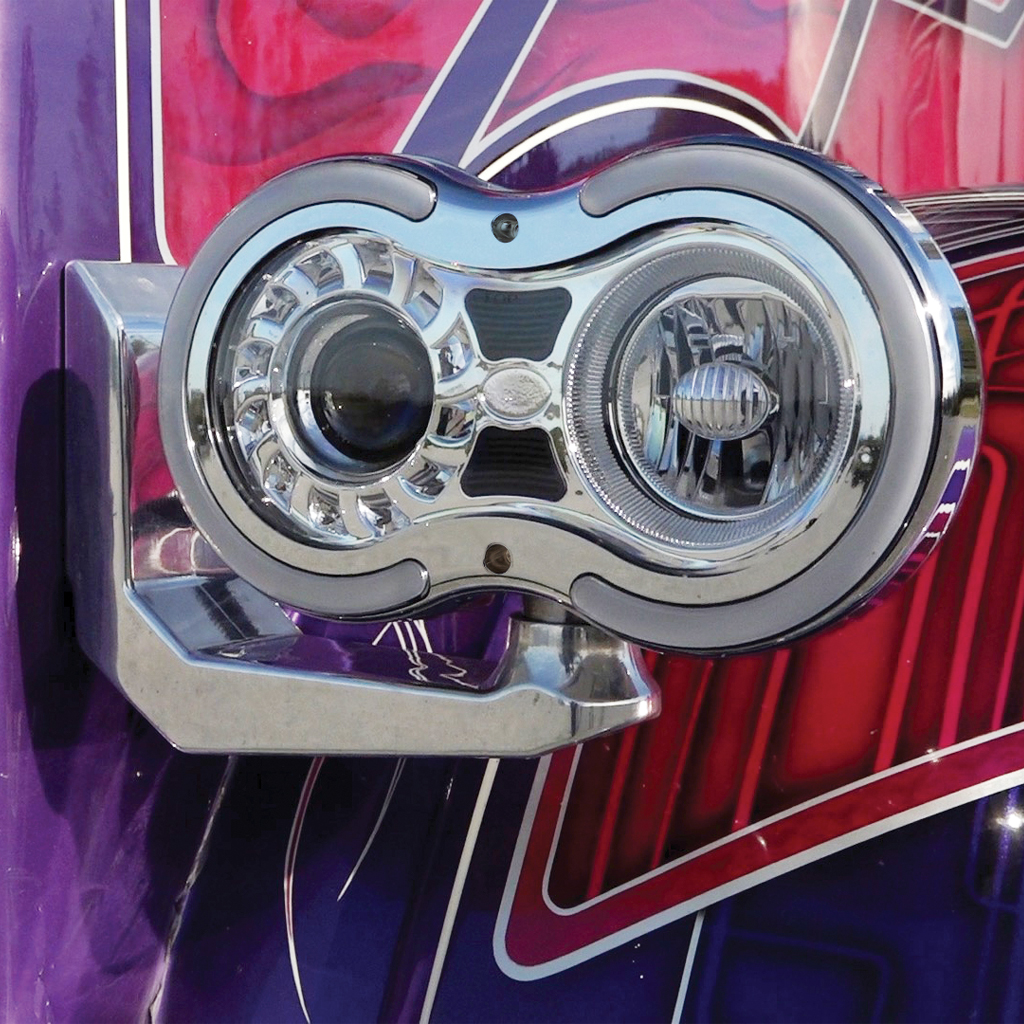 "Retro Series" LED Projector Headlight Assembly with Glow Position & Marker LED Accents - Chrome (Driver Side) - Thumbnail 10