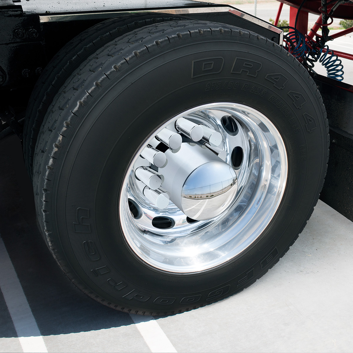 Chrome Plastic Extra Tall Rear Axle Cover With 33mm Thread-On Tall Cylinder Nut Covers - Thumbnail 6