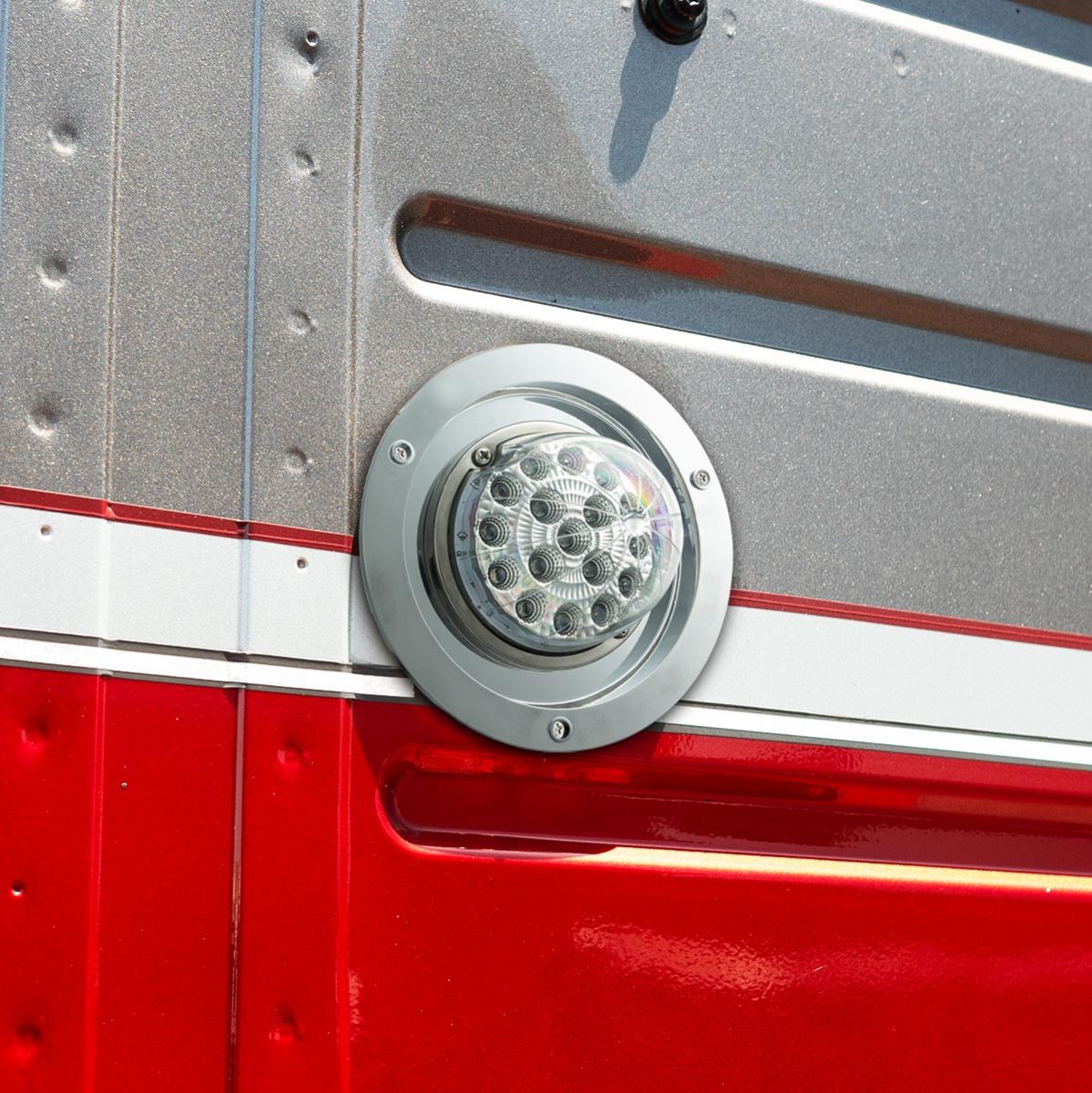 Chrome Plastic Watermelon Light Sleeper Bunk LED Adapter-Classic - Thumbnail 8