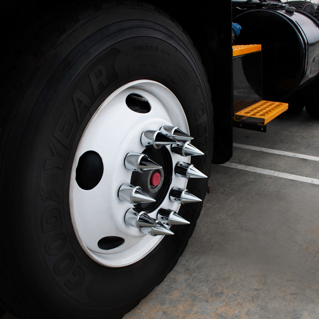 1-1/2" X 4-1/4" Chrome Plastic Stiletto Nut Covers - Push-On (10-Pack) - Thumbnail 4