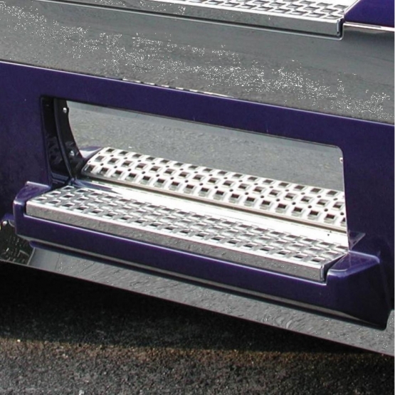 Polished Stainless Steel Lower Front Step Kick Plates For 2003-05 Volvo VN Series - Thumbnail 2