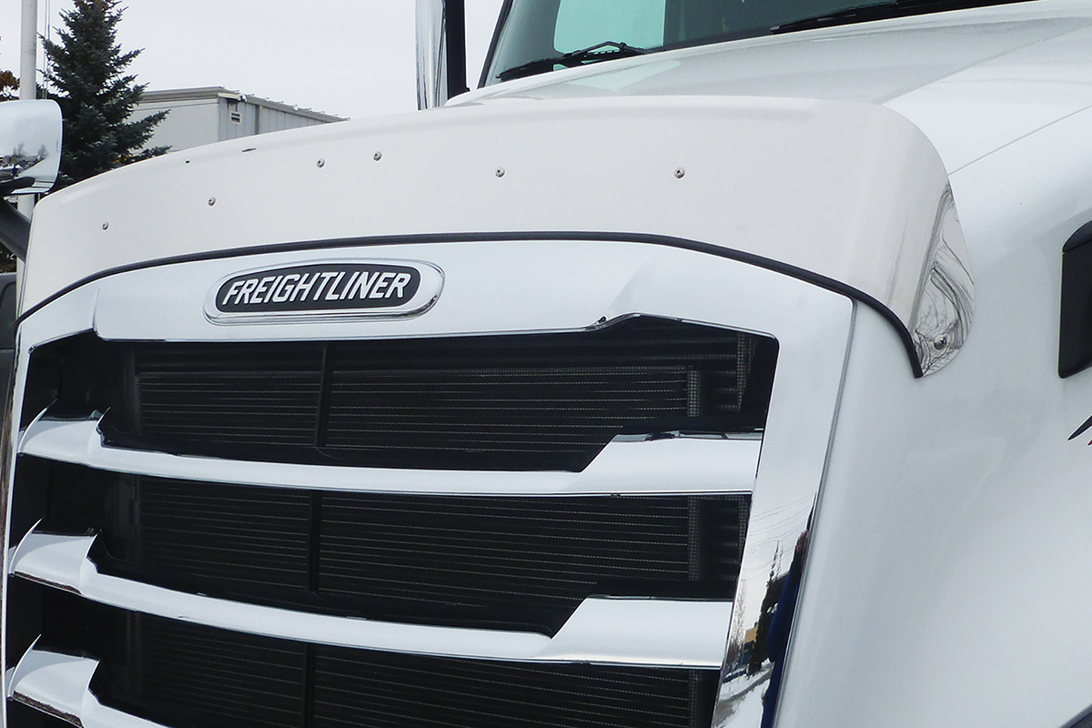430 Stainless Steel Bug Shield With Hood Tilt Handle For 2018-2024 Freightliner Cascadia - Thumbnail 4