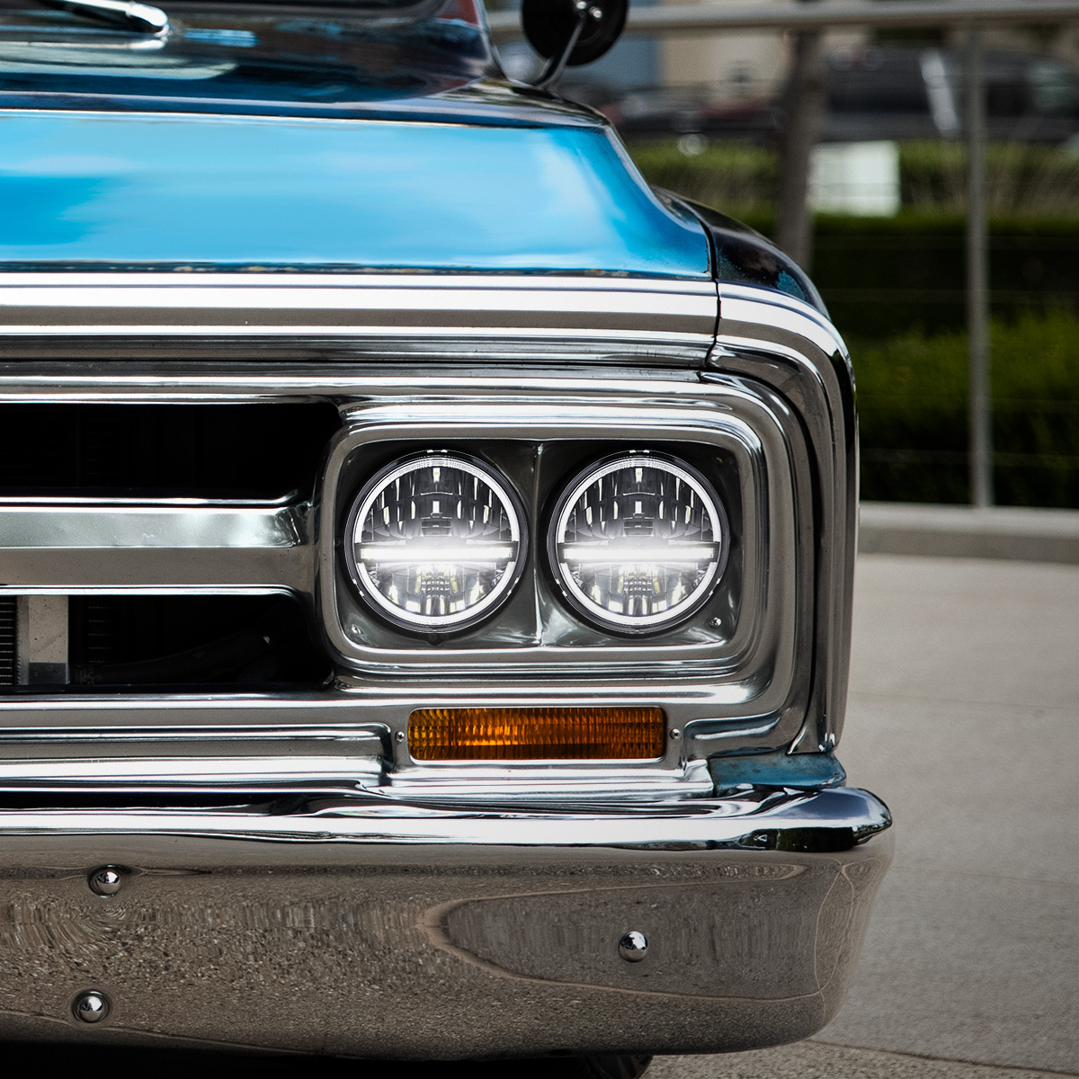 ULTRALIT - 20 High Power LED 5-3/4" Motorcycle Headlight With LED DRL/Position Light - Black - Thumbnail 9