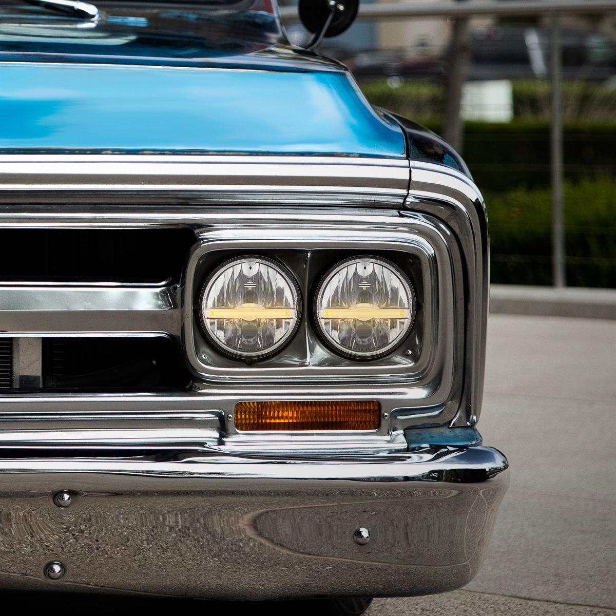 ULTRALIT - 9 LED 5-3/4" LED Headlight With Amber LED Position Light Bar - Thumbnail 6