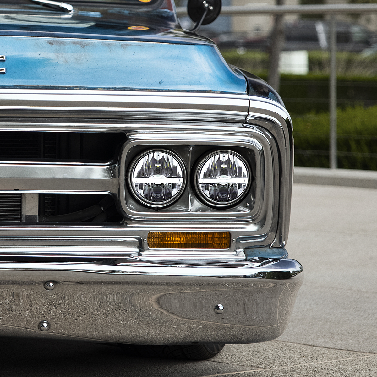 ULTRALIT - 9 LED 5-3/4" LED Headlight With White LED Position Light Bar - Thumbnail 6