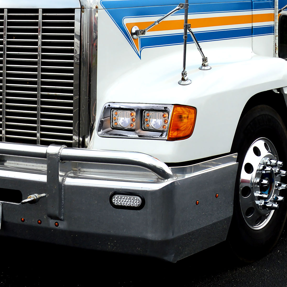 Headlight Bezel With Turn Signal For 1989-2009 Freightliner FLD - Driver - Thumbnail 2