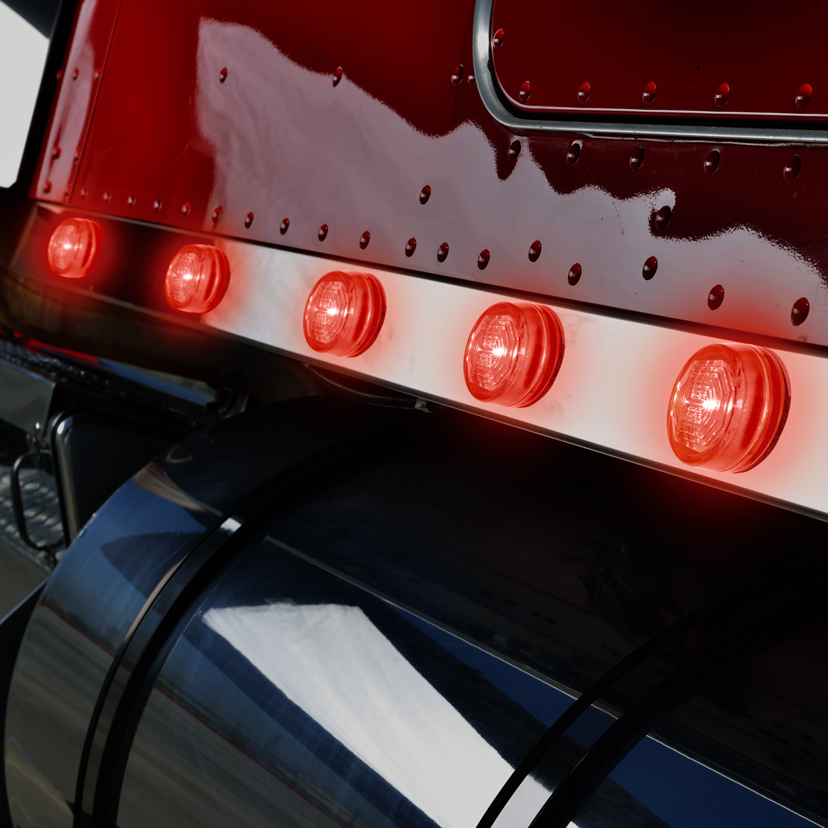 3 LED Oval Clearance/Marker Light-Red LED/Red Lens - Thumbnail 9