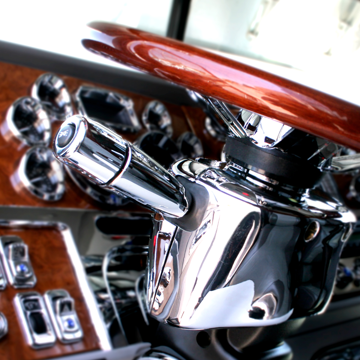 Chrome Plastic Turn Signal Lever Cover For 2006+ Peterbilt & Kenworth Trucks - Thumbnail 4