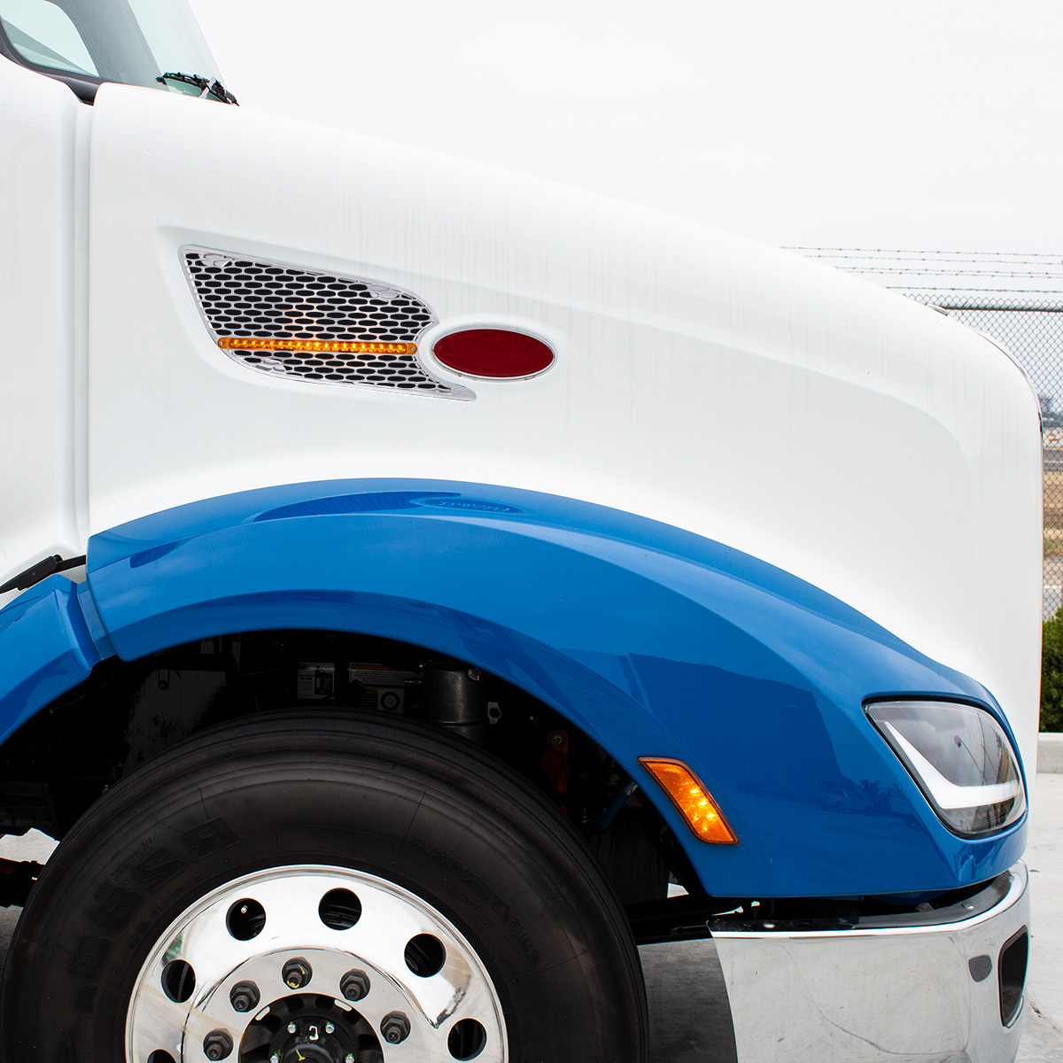 Chrome Air Intake Grille W/Reflector LED Light For 2012-2021 Peterbilt 579 (Passenger) - Amber LED/Amber Lens - Thumbnail 3