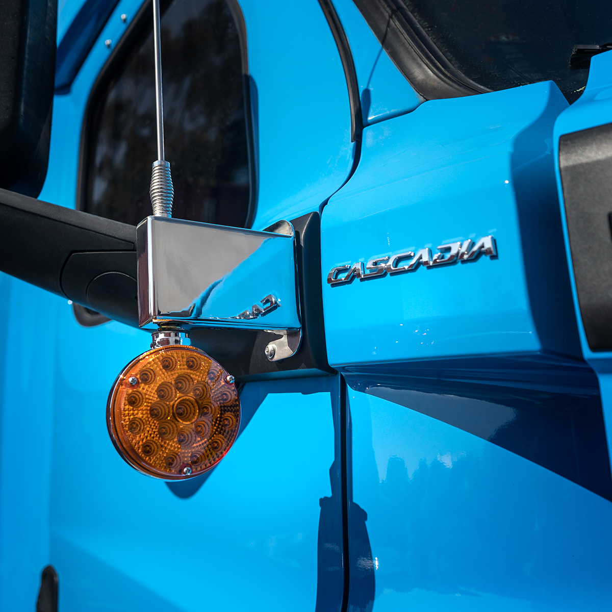 Light & CB Antenna Bracket For 2018-2025 Freightliner Cascadia - Passenger - Thumbnail 4