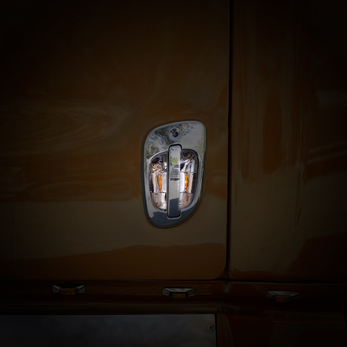 6 Amber LED Chrome Door Handle Cover for 2008-2017 Freightliner Cascadia - Driver - Thumbnail 4