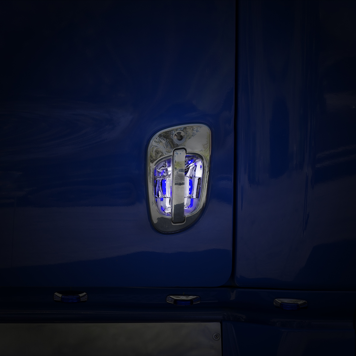 6 Blue LED Chrome Door Handle Cover for Freightliner - Driver - Thumbnail 4