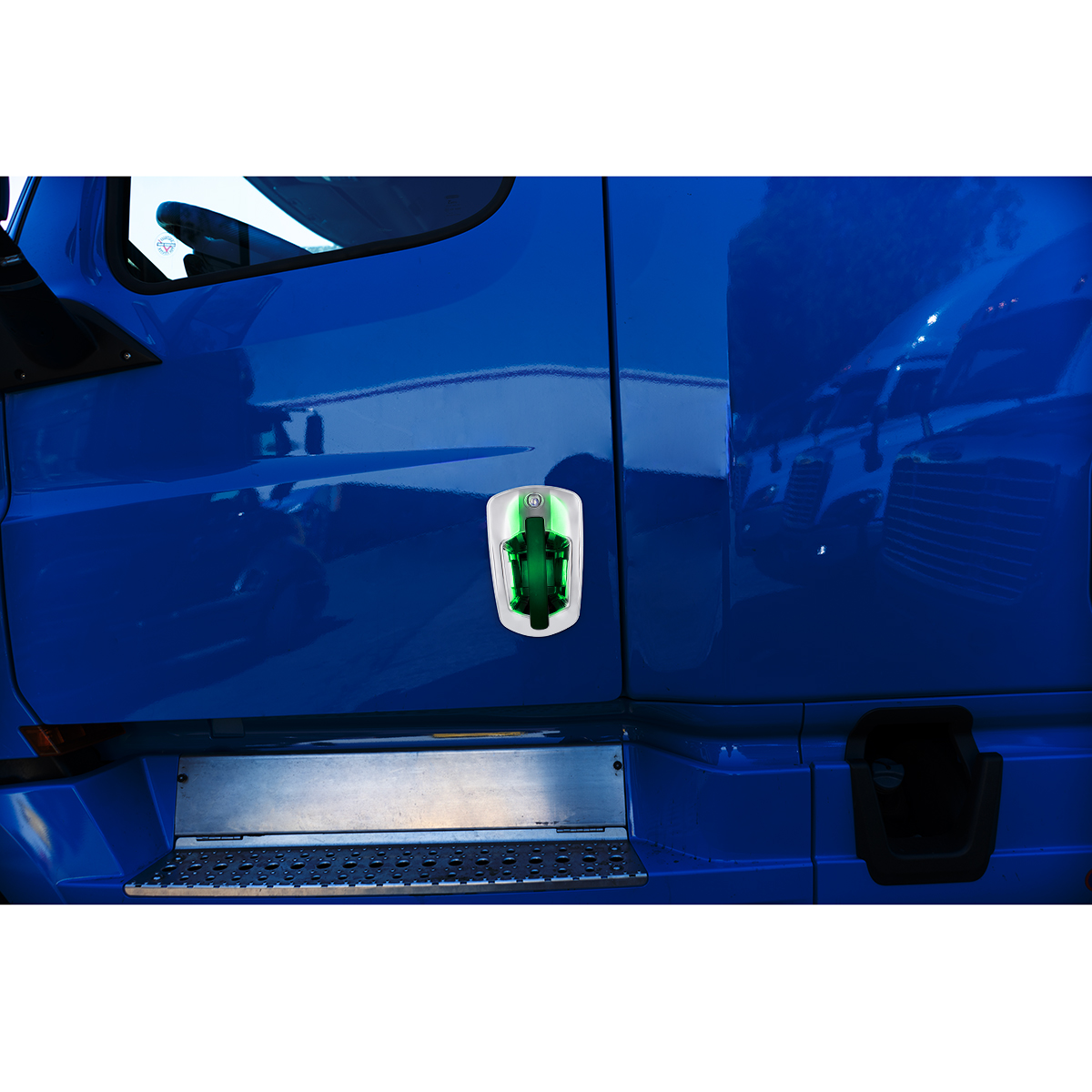 6 LED Chrome Door Handle Cover For 2018-2025 Freightliner Cascadia - Driver, Green LED - Thumbnail 5